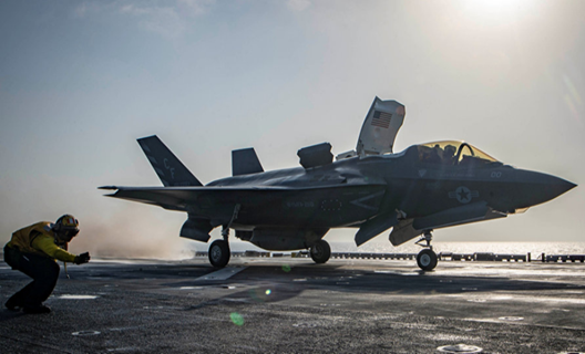 ABD'nin yeni nesil uçağı F-35B düştü