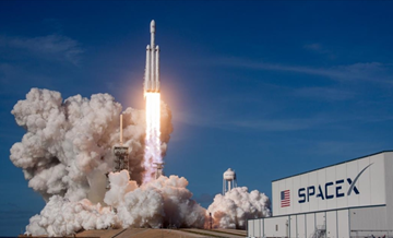 SpaceX'in personel taşıyıcı kapsülü uzaya fırlatıldı