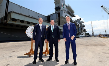 Milli Savunma Bakanı Akar, İtalya ve İngiltere Savunma Bakanları ile Sicilya'daki üçlü toplantıda bir araya geldi