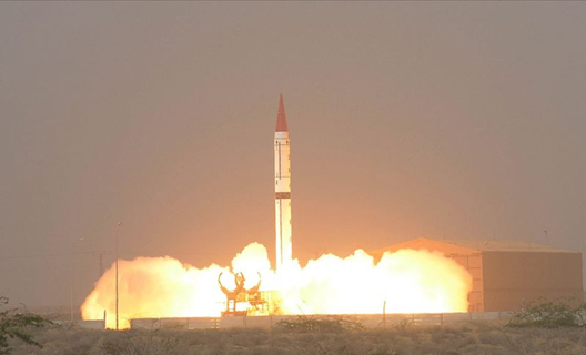 Pakistan'ın uzun menzilli füze denemesi başarıyla sonuçlandı