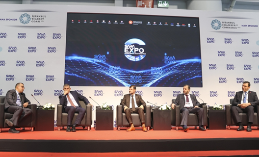 SAHA EXPO'da savunma sanayisi ile ilgili paneller düzenlendi