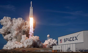 Pentagon, SpaceX'e iki istihbarat uydusunun fırlatılması için 160 milyon dolarlık kontrat yaptı