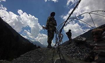 Hindistan Çin sınırına füze savunma sistemi konuşlandırdı